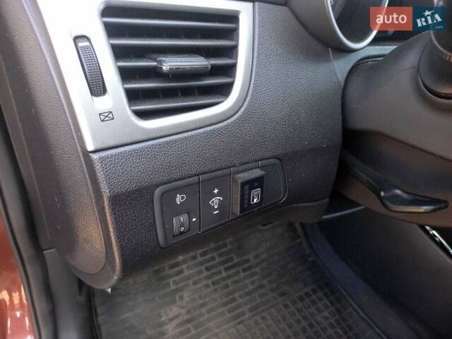 Коричневый Хендай Элантра, объемом двигателя 1.8 л и пробегом 155 тыс. км за 8000 $, фото 20 на Automoto.ua