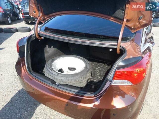 Коричневый Хендай Элантра, объемом двигателя 1.8 л и пробегом 155 тыс. км за 8000 $, фото 11 на Automoto.ua