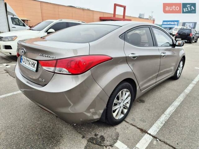 Коричневый Хендай Элантра, объемом двигателя 1.6 л и пробегом 265 тыс. км за 8100 $, фото 3 на Automoto.ua