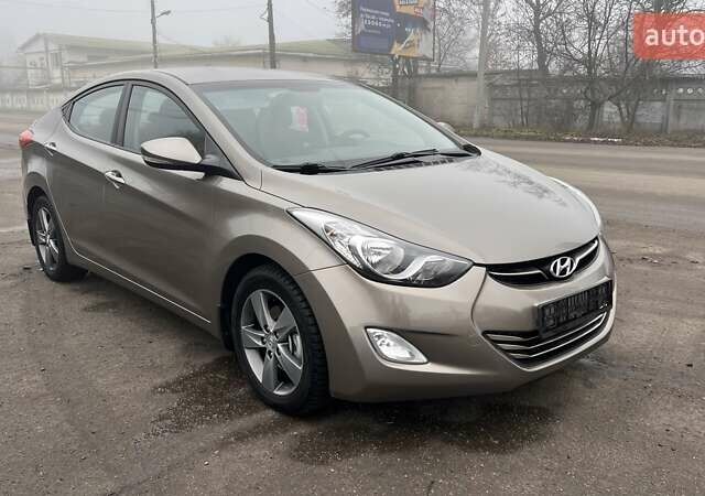 Коричневый Хендай Элантра, объемом двигателя 1.8 л и пробегом 107 тыс. км за 9800 $, фото 5 на Automoto.ua