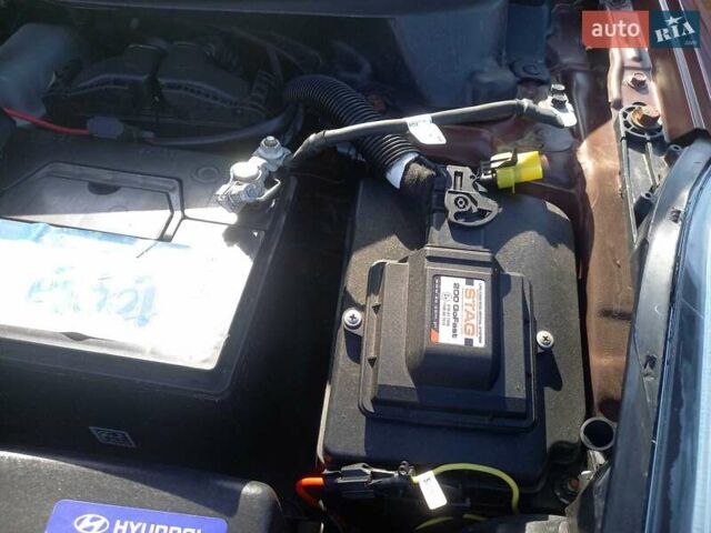 Коричневый Хендай Элантра, объемом двигателя 1.8 л и пробегом 155 тыс. км за 8000 $, фото 35 на Automoto.ua