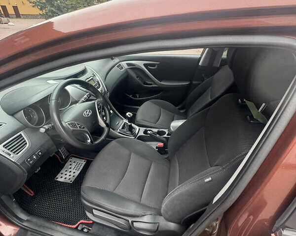 Коричневый Хендай Элантра, объемом двигателя 1.8 л и пробегом 268 тыс. км за 7800 $, фото 10 на Automoto.ua