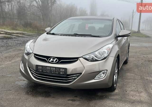 Коричневый Хендай Элантра, объемом двигателя 1.8 л и пробегом 107 тыс. км за 9800 $, фото 12 на Automoto.ua