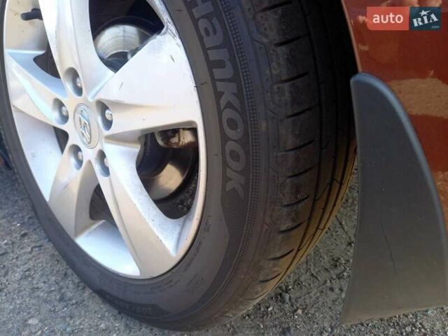 Коричневый Хендай Элантра, объемом двигателя 1.8 л и пробегом 155 тыс. км за 8000 $, фото 10 на Automoto.ua