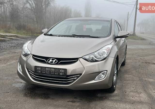 Коричневый Хендай Элантра, объемом двигателя 1.8 л и пробегом 107 тыс. км за 9800 $, фото 10 на Automoto.ua