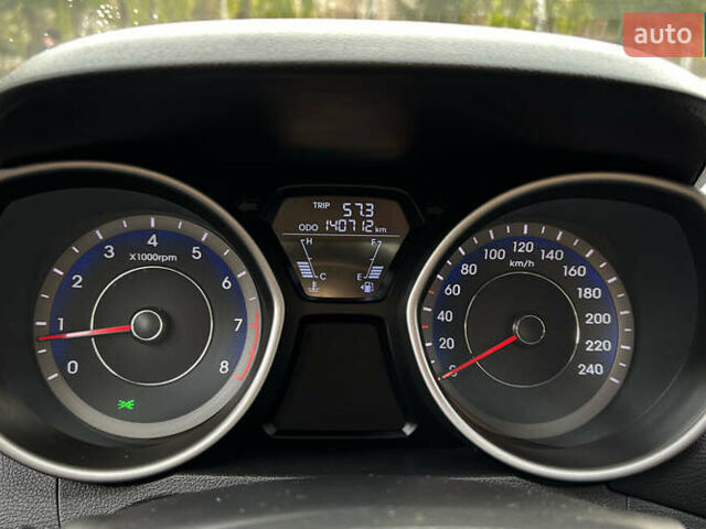 Коричневый Хендай Элантра, объемом двигателя 1.59 л и пробегом 140 тыс. км за 9700 $, фото 18 на Automoto.ua