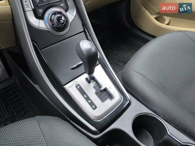 Коричневый Хендай Элантра, объемом двигателя 1.8 л и пробегом 197 тыс. км за 6900 $, фото 25 на Automoto.ua