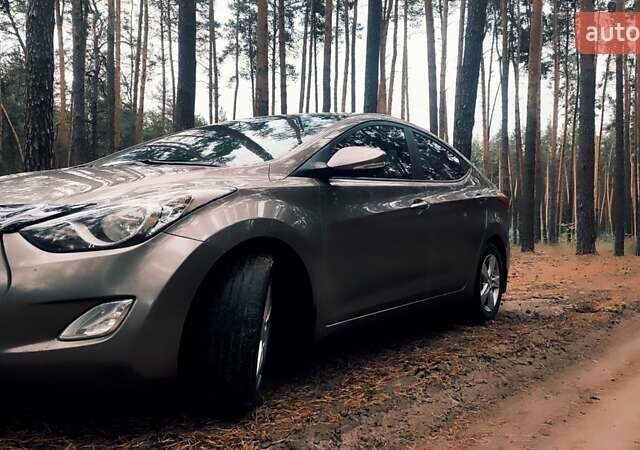 Коричневый Хендай Элантра, объемом двигателя 1.8 л и пробегом 186 тыс. км за 9100 $, фото 4 на Automoto.ua