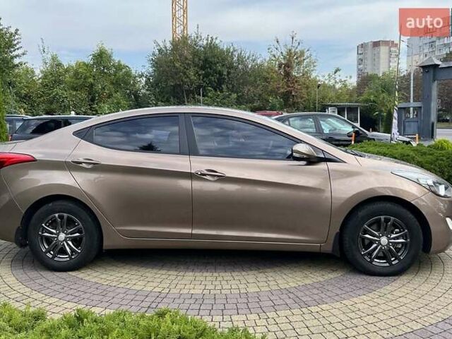 Коричневый Хендай Элантра, объемом двигателя 1.59 л и пробегом 140 тыс. км за 9700 $, фото 7 на Automoto.ua