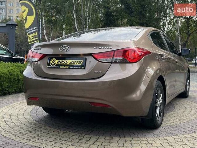 Коричневый Хендай Элантра, объемом двигателя 1.59 л и пробегом 140 тыс. км за 9700 $, фото 6 на Automoto.ua