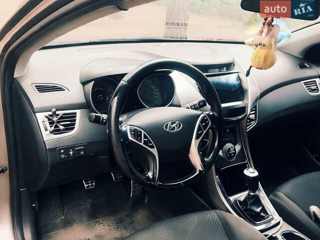 Коричневый Хендай Элантра, объемом двигателя 1.8 л и пробегом 186 тыс. км за 9100 $, фото 2 на Automoto.ua
