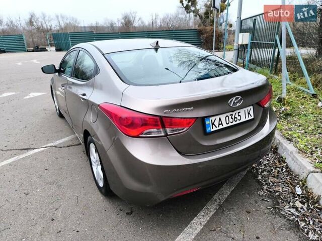 Коричневый Хендай Элантра, объемом двигателя 1.8 л и пробегом 197 тыс. км за 6900 $, фото 6 на Automoto.ua