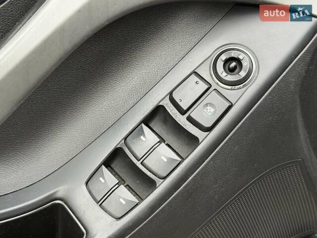 Коричневый Хендай Элантра, объемом двигателя 1.59 л и пробегом 247 тыс. км за 8900 $, фото 31 на Automoto.ua