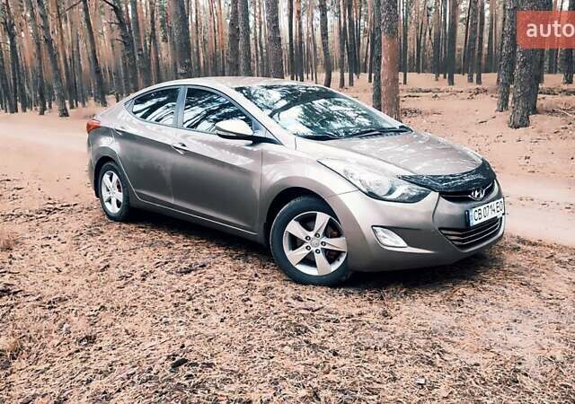 Коричневый Хендай Элантра, объемом двигателя 1.8 л и пробегом 186 тыс. км за 9100 $, фото 7 на Automoto.ua