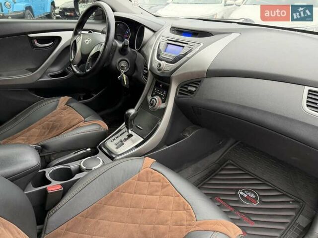 Коричневый Хендай Элантра, объемом двигателя 1.59 л и пробегом 247 тыс. км за 8900 $, фото 20 на Automoto.ua