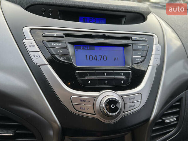 Коричневый Хендай Элантра, объемом двигателя 1.59 л и пробегом 140 тыс. км за 9700 $, фото 16 на Automoto.ua