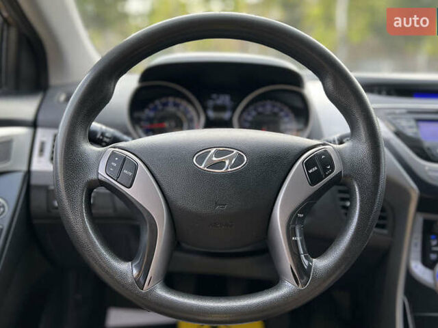 Коричневый Хендай Элантра, объемом двигателя 1.59 л и пробегом 140 тыс. км за 9700 $, фото 19 на Automoto.ua