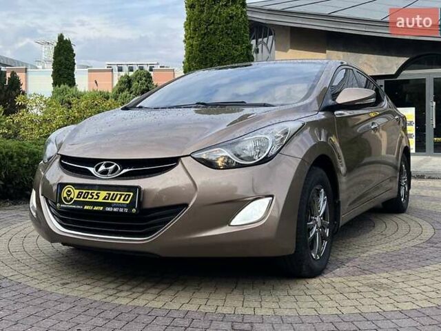 Коричневый Хендай Элантра, объемом двигателя 1.59 л и пробегом 140 тыс. км за 9700 $, фото 2 на Automoto.ua