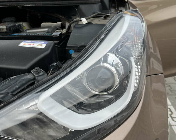 Коричневый Хендай Элантра, объемом двигателя 1.59 л и пробегом 104 тыс. км за 9300 $, фото 12 на Automoto.ua