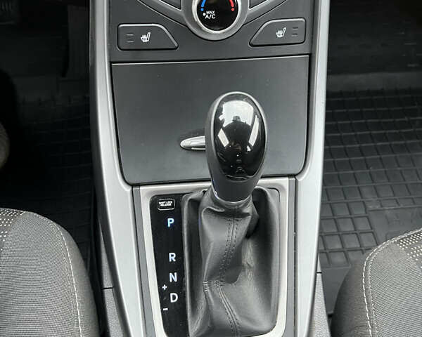 Коричневый Хендай Элантра, объемом двигателя 1.59 л и пробегом 104 тыс. км за 9300 $, фото 33 на Automoto.ua