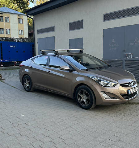 Хендай Элантра 2014 в Львове на Automoto.ua Коричневый Хендай Элантра, объемом двигателя 1.59 л и пробегом 104 тыс. км за 9000 $, фото 10 на Automoto.ua