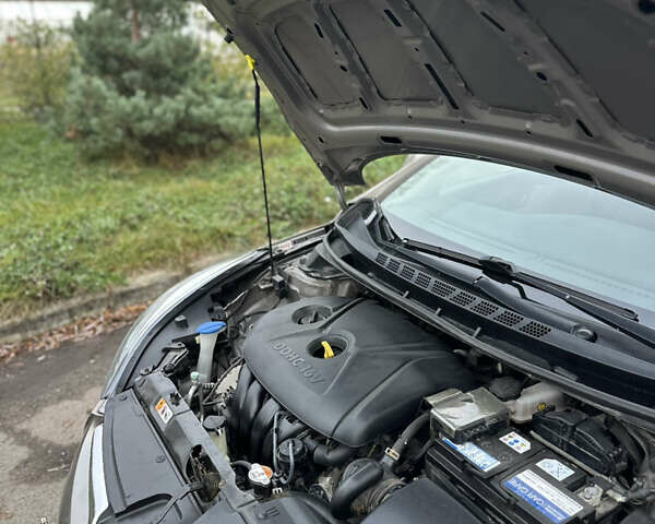 Коричневый Хендай Элантра, объемом двигателя 1.8 л и пробегом 128 тыс. км за 9500 $, фото 40 на Automoto.ua