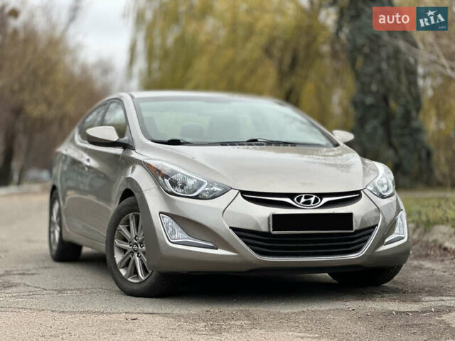 Коричневый Хендай Элантра, объемом двигателя 1.8 л и пробегом 128 тыс. км за 9500 $, фото 5 на Automoto.ua