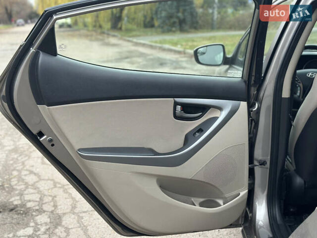 Коричневый Хендай Элантра, объемом двигателя 1.8 л и пробегом 128 тыс. км за 9500 $, фото 29 на Automoto.ua