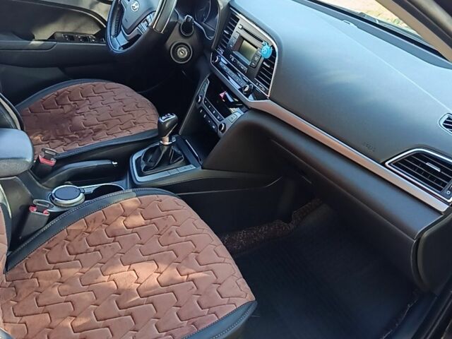 Коричневый Хендай Элантра, объемом двигателя 1.6 л и пробегом 86 тыс. км за 12300 $, фото 19 на Automoto.ua