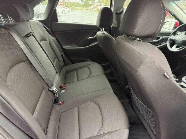 Красный Хендай Элантра, объемом двигателя 2 л и пробегом 78 тыс. км за 2600 $, фото 8 на Automoto.ua