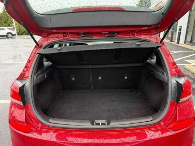 Красный Хендай Элантра, объемом двигателя 2 л и пробегом 78 тыс. км за 2600 $, фото 9 на Automoto.ua