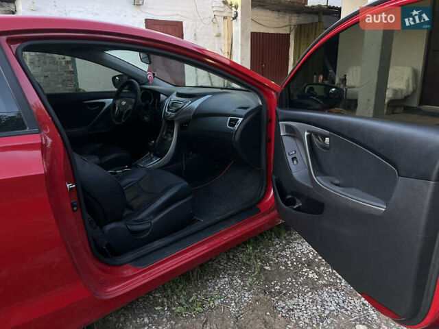 Красный Хендай Элантра, объемом двигателя 1.8 л и пробегом 175 тыс. км за 9800 $, фото 13 на Automoto.ua