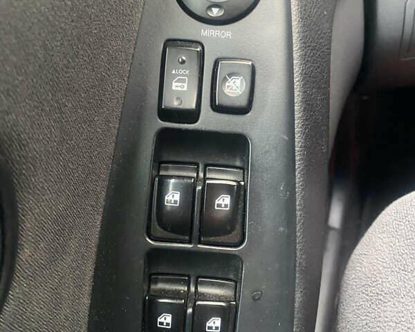 Красный Хендай Элантра, объемом двигателя 1.59 л и пробегом 133 тыс. км за 7600 $, фото 3 на Automoto.ua