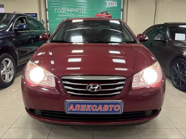 Красный Хендай Элантра, объемом двигателя 1.6 л и пробегом 142 тыс. км за 6800 $, фото 1 на Automoto.ua