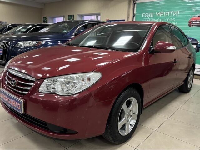 Красный Хендай Элантра, объемом двигателя 1.6 л и пробегом 142 тыс. км за 6800 $, фото 2 на Automoto.ua