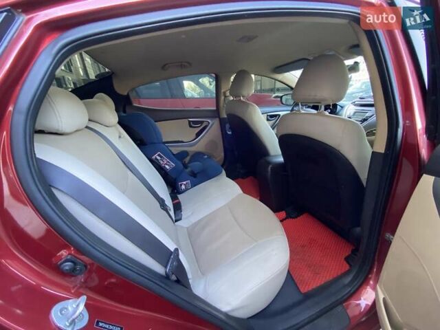 Красный Хендай Элантра, объемом двигателя 1.8 л и пробегом 277 тыс. км за 7500 $, фото 21 на Automoto.ua
