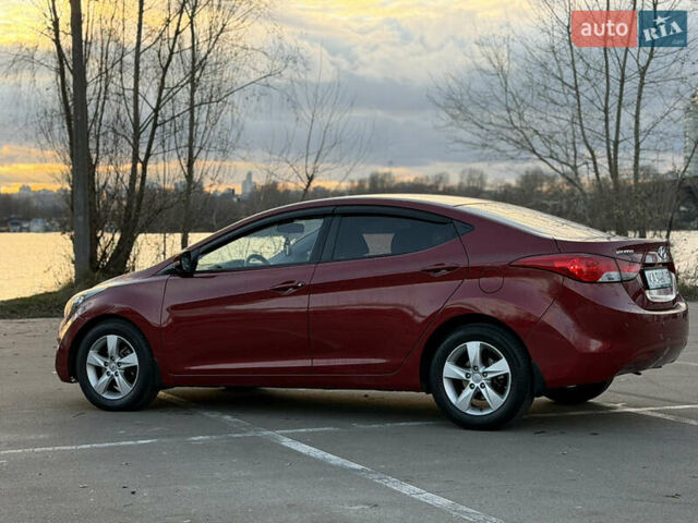 Красный Хендай Элантра, объемом двигателя 1.8 л и пробегом 200 тыс. км за 8750 $, фото 6 на Automoto.ua