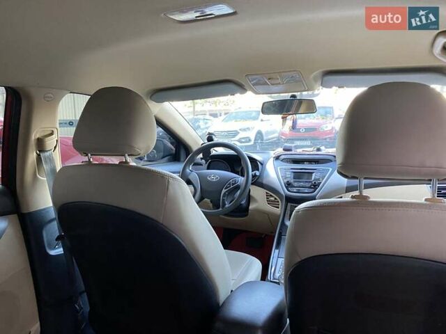 Красный Хендай Элантра, объемом двигателя 1.8 л и пробегом 277 тыс. км за 7500 $, фото 30 на Automoto.ua