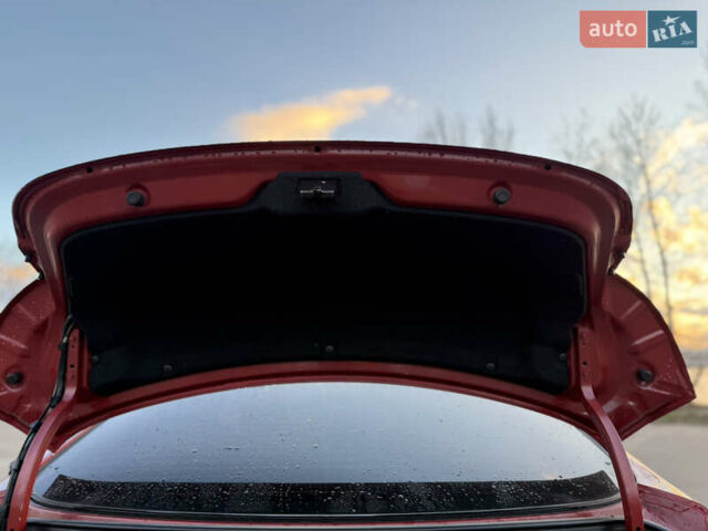 Красный Хендай Элантра, объемом двигателя 1.8 л и пробегом 200 тыс. км за 8750 $, фото 15 на Automoto.ua