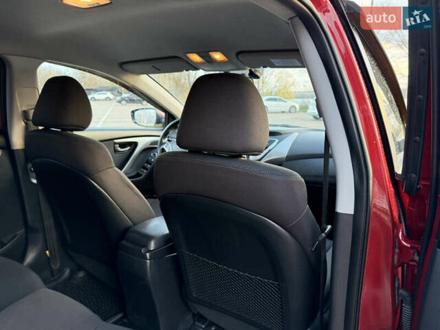 Красный Хендай Элантра, объемом двигателя 1.8 л и пробегом 200 тыс. км за 8750 $, фото 11 на Automoto.ua