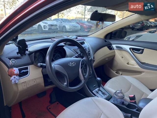 Красный Хендай Элантра, объемом двигателя 1.8 л и пробегом 277 тыс. км за 7500 $, фото 15 на Automoto.ua