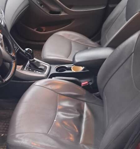 Красный Хендай Элантра, объемом двигателя 1.8 л и пробегом 160 тыс. км за 8000 $, фото 4 на Automoto.ua