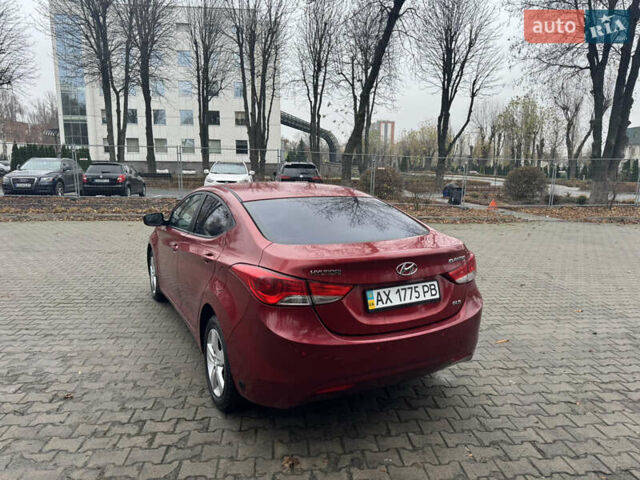 Красный Хендай Элантра, объемом двигателя 1.6 л и пробегом 170 тыс. км за 8900 $, фото 9 на Automoto.ua