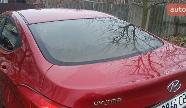 Красный Хендай Элантра, объемом двигателя 1.59 л и пробегом 46 тыс. км за 10700 $, фото 5 на Automoto.ua