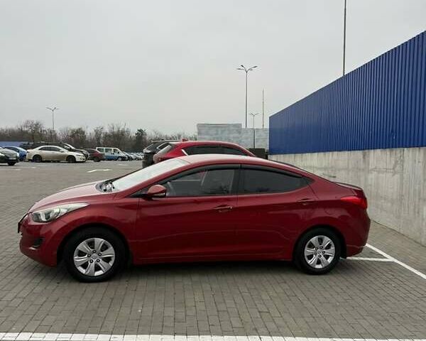 Красный Хендай Элантра, объемом двигателя 1.59 л и пробегом 136 тыс. км за 9800 $, фото 3 на Automoto.ua