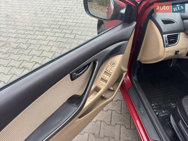 Красный Хендай Элантра, объемом двигателя 1.6 л и пробегом 167 тыс. км за 9000 $, фото 20 на Automoto.ua