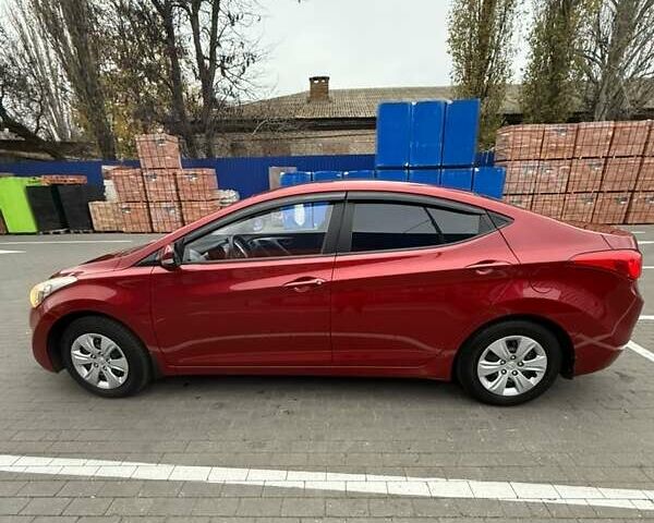 Красный Хендай Элантра, объемом двигателя 1.59 л и пробегом 136 тыс. км за 9800 $, фото 2 на Automoto.ua