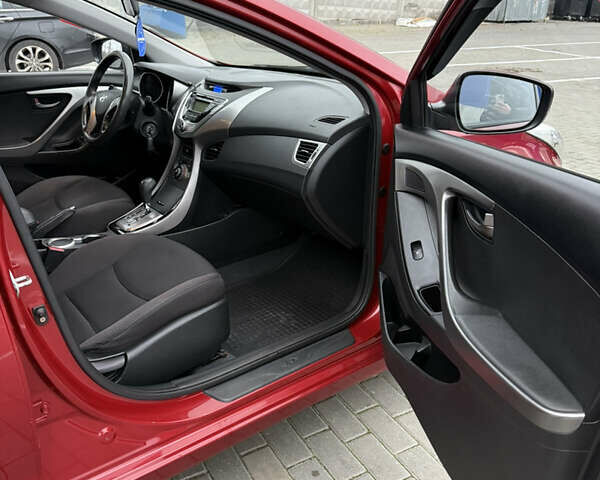 Красный Хендай Элантра, объемом двигателя 1.59 л и пробегом 136 тыс. км за 9800 $, фото 10 на Automoto.ua