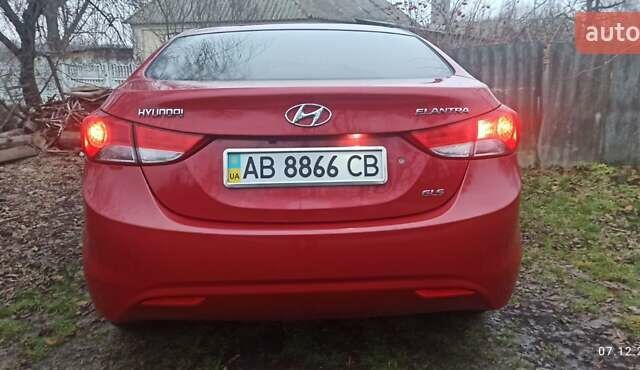 Красный Хендай Элантра, объемом двигателя 1.59 л и пробегом 46 тыс. км за 10700 $, фото 6 на Automoto.ua
