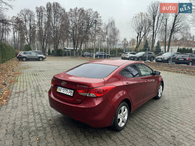 Красный Хендай Элантра, объемом двигателя 1.6 л и пробегом 170 тыс. км за 8900 $, фото 7 на Automoto.ua
